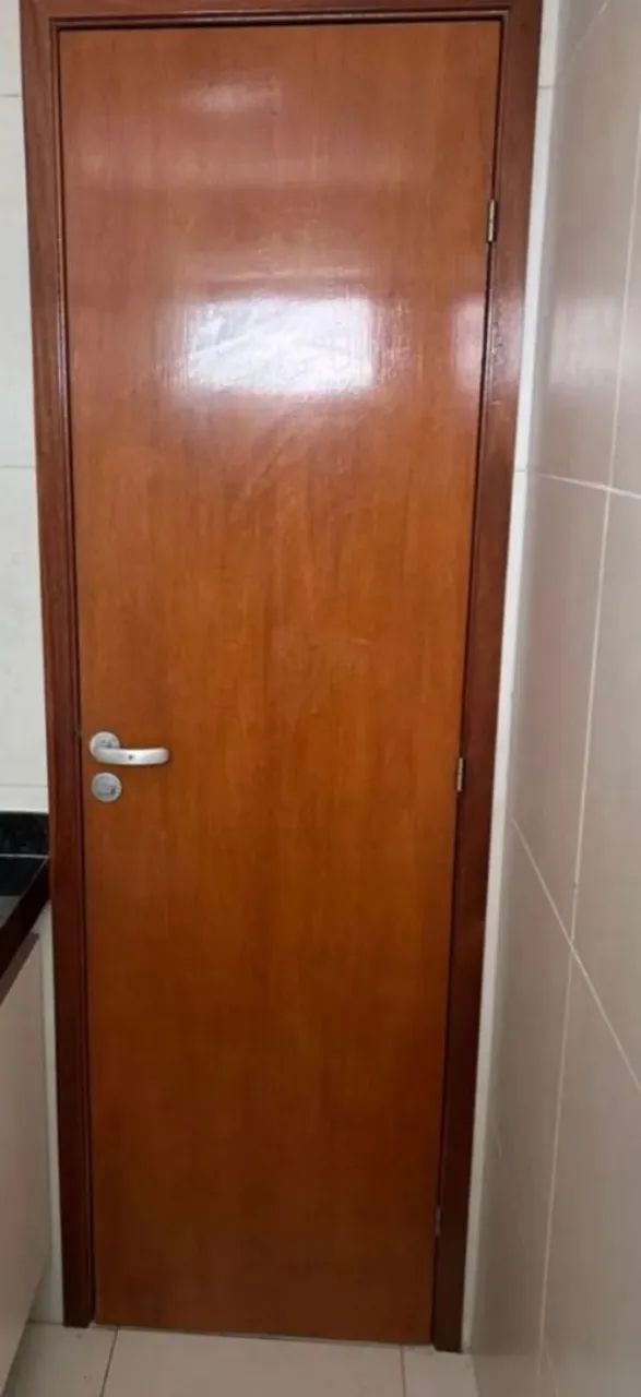 Porta laminada de curupicha