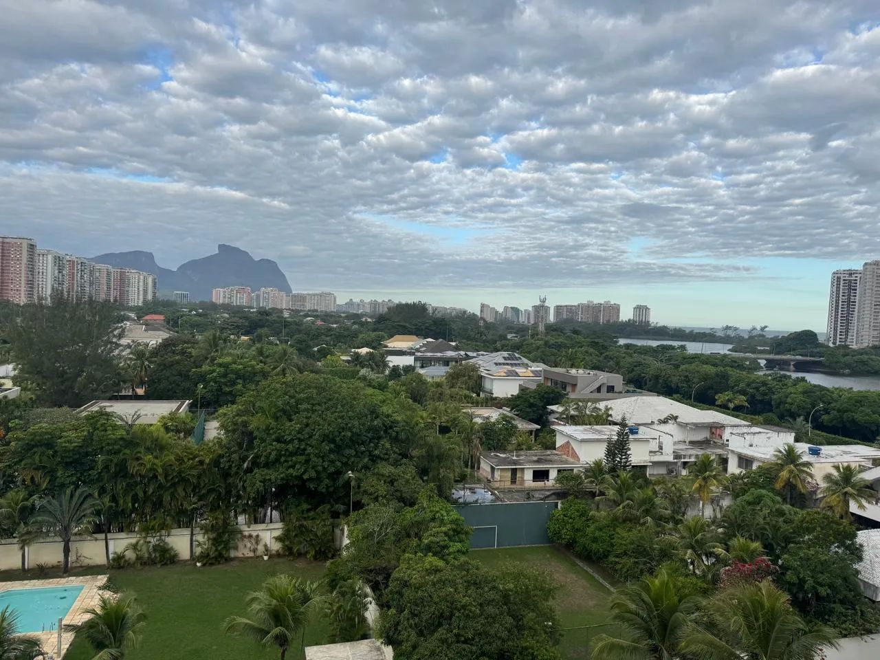 Apartamento de 246 m² com 4 quartos na Barra da Tijuca - Rio de Janeiro - RJ