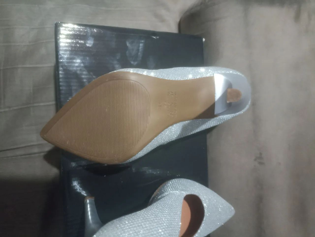 Scarpin Prata com Brilho - Foto 3