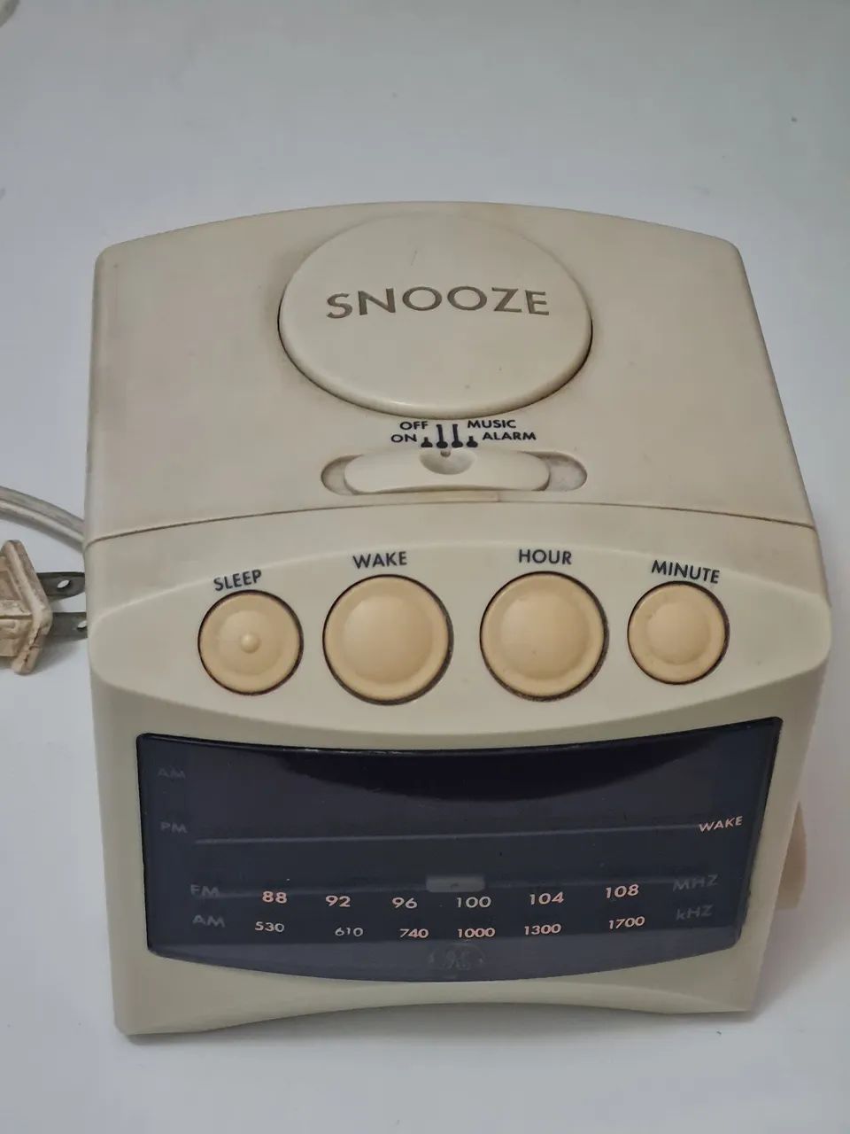 Relógio Despertador Antigo - SNOOZE 