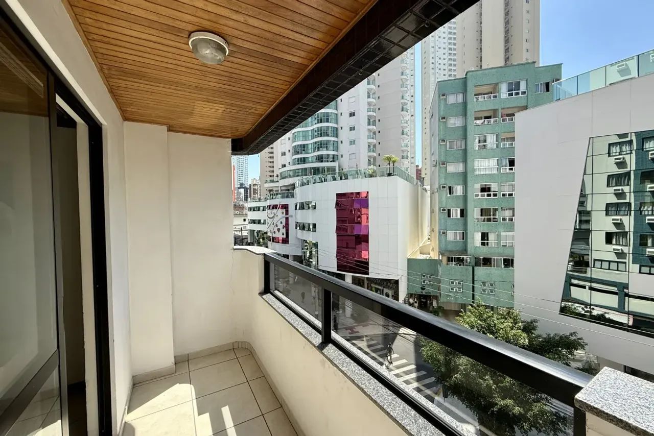 Apartamento Av Brasil - Foto 2