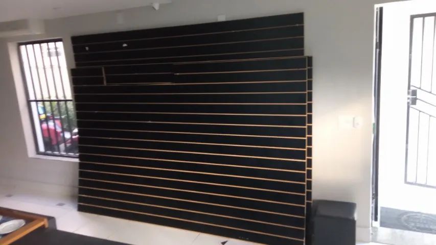 MDF Canaletado Preto Texturizado 04 Pol. 2.750 x 1.850 x 18 mm - Foto 2