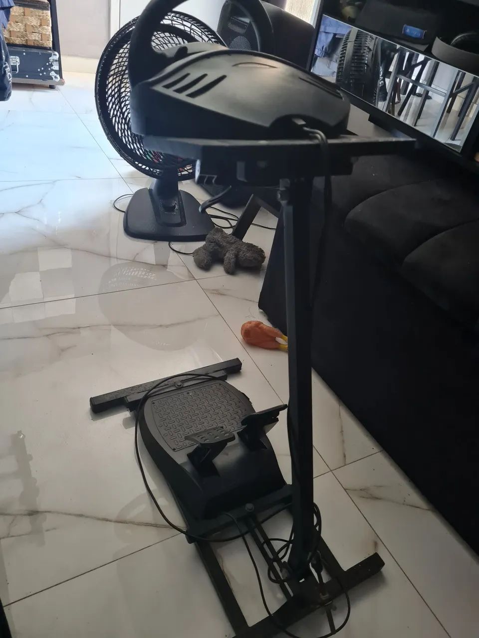 Volante e Pedais com suporte para Playstation - Foto 4