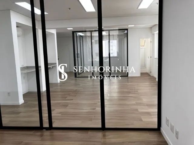 Sala comercial no Tatuapé, São Paulo-SP: com 4 salas, 2 banheiros, 2 vagas de garagem - Foto 2