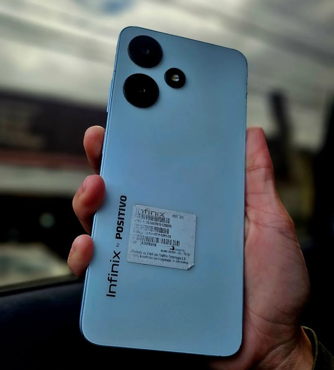 Infinix hot 30 -128 gigas - Foto 2