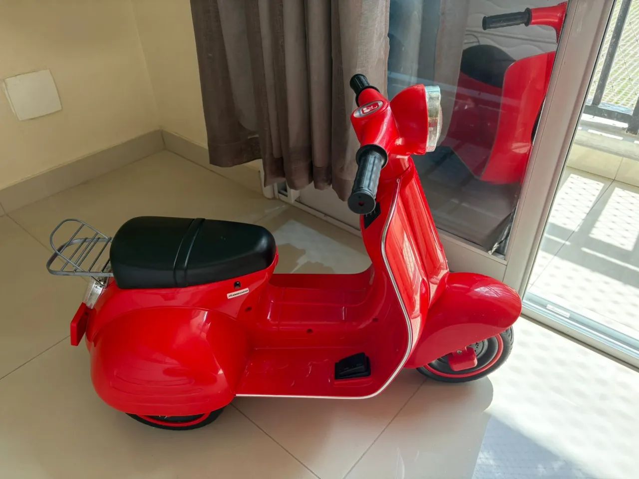 Lambreta elétrica infantil 