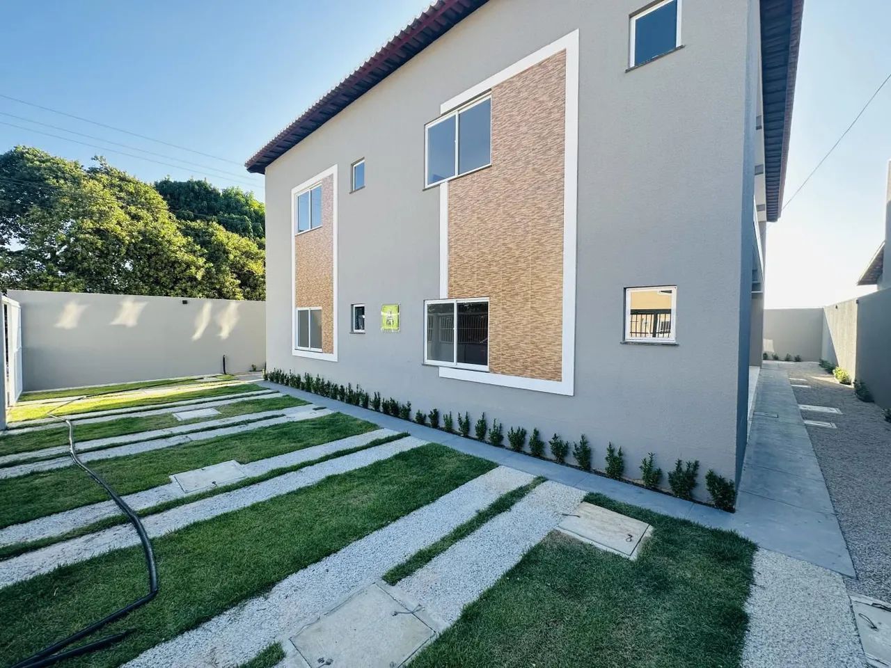 Apartamento Padrão com 2 Quartos em Condomínio Fechado