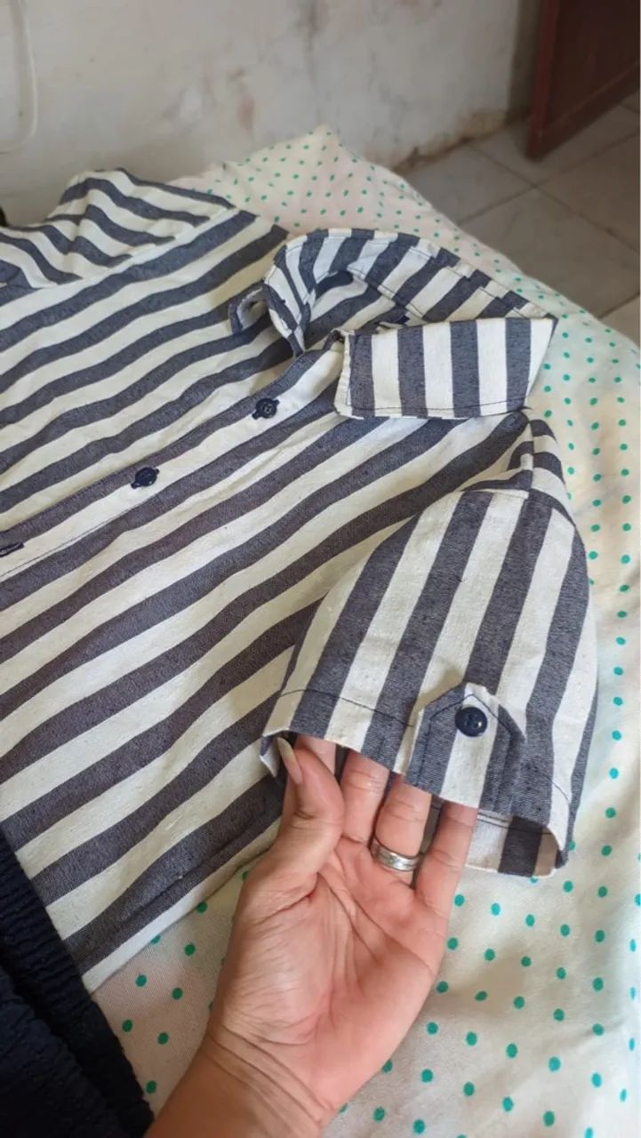Conjunto infantil camisa listrada e calça azul - Foto 2