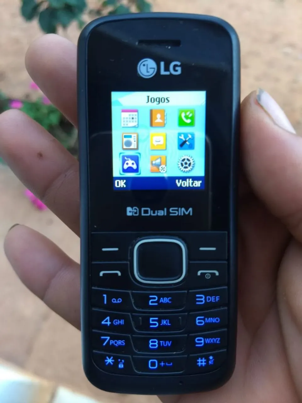 Celular LG b220, 2 chips Seminovo.