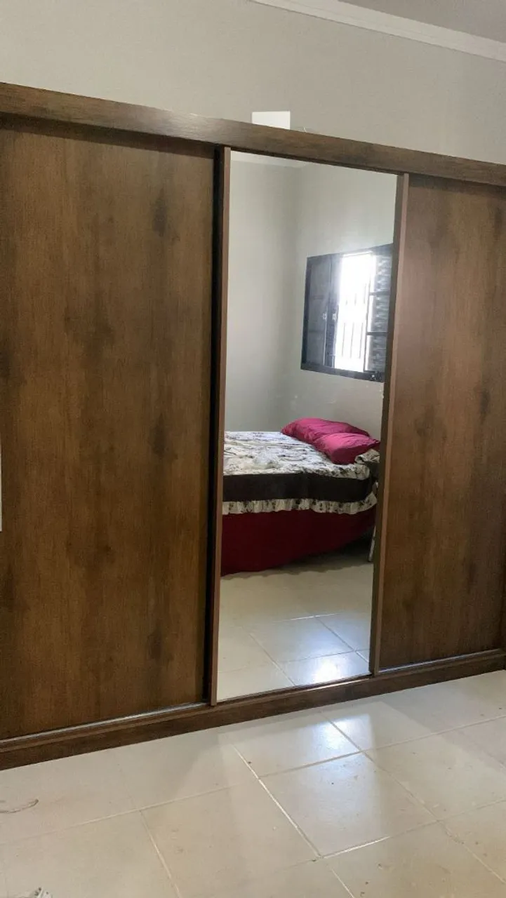 Guarda-Roupa de Casal de Madeira