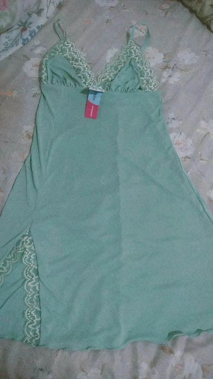 Camisola Verde com Rend nunca foi usado ,não deu pra mim $50reais a malha e boa