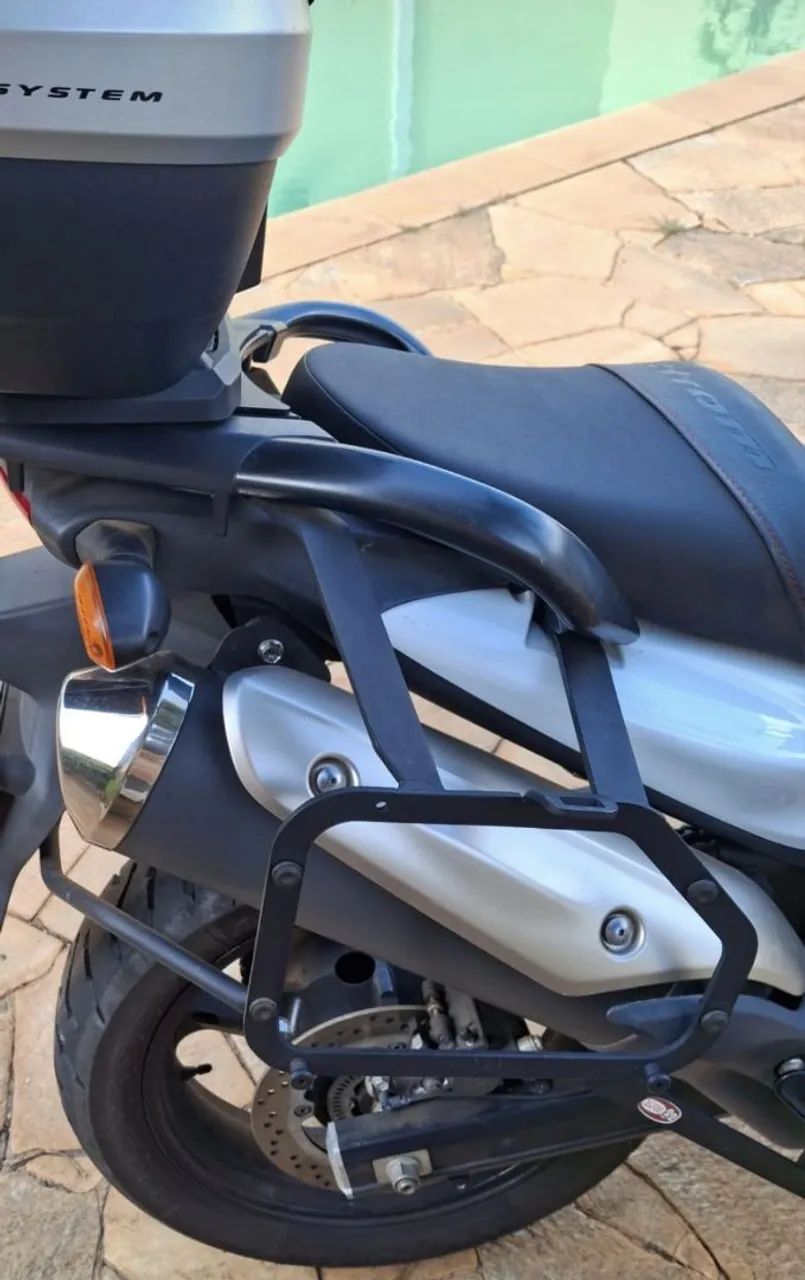 Suzuki DL650 Vstrom - Foto 4