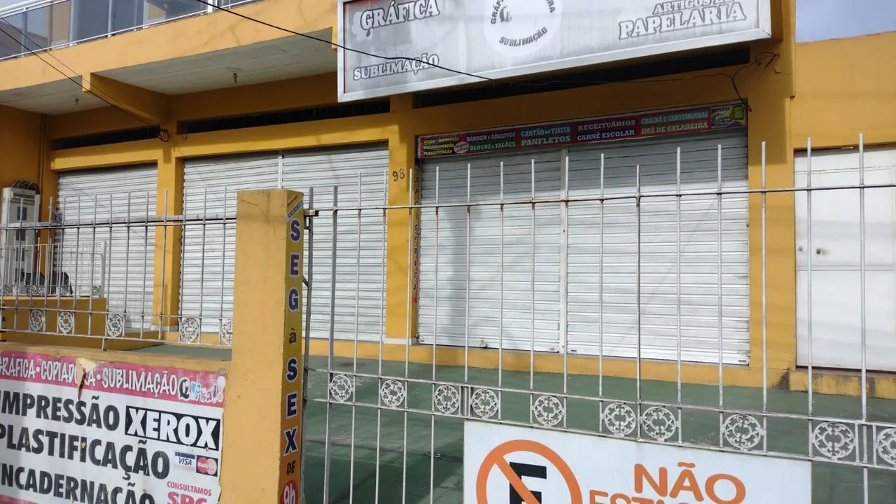 PRÉDIO COMERCIAL