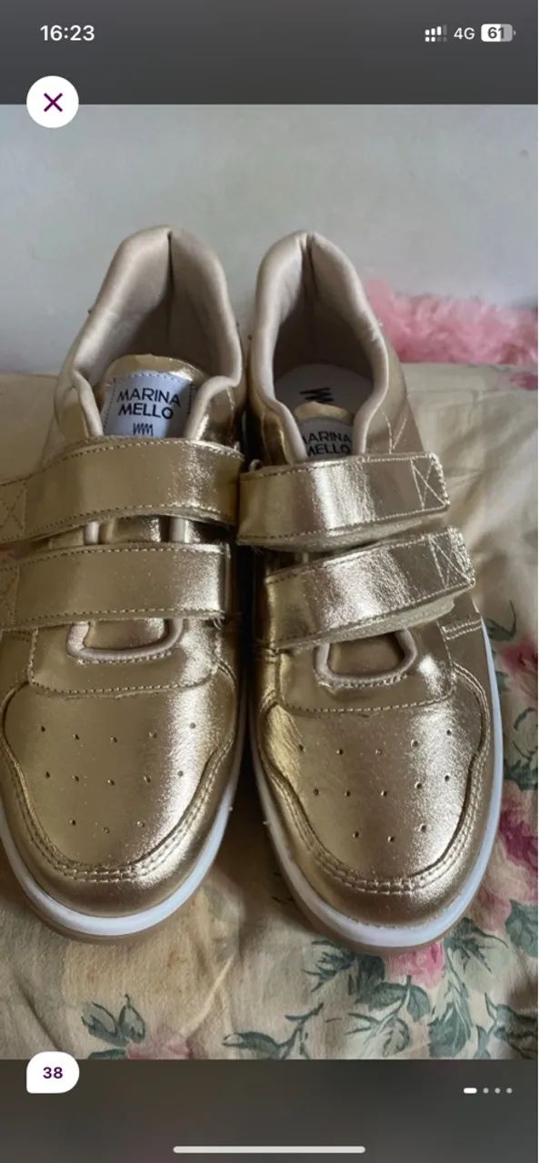 Tênis  de velcro dourado Marina Melo  - Foto 3
