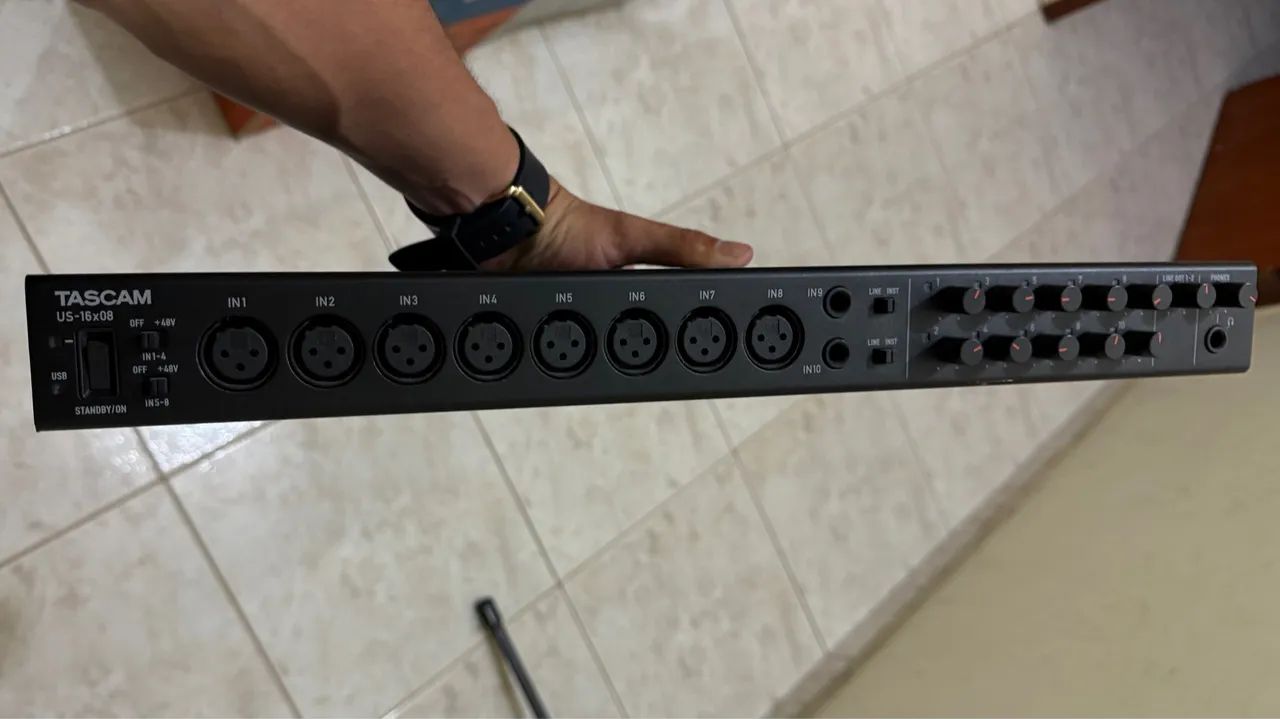 Interface TASCAM 16x08 - Foto 4