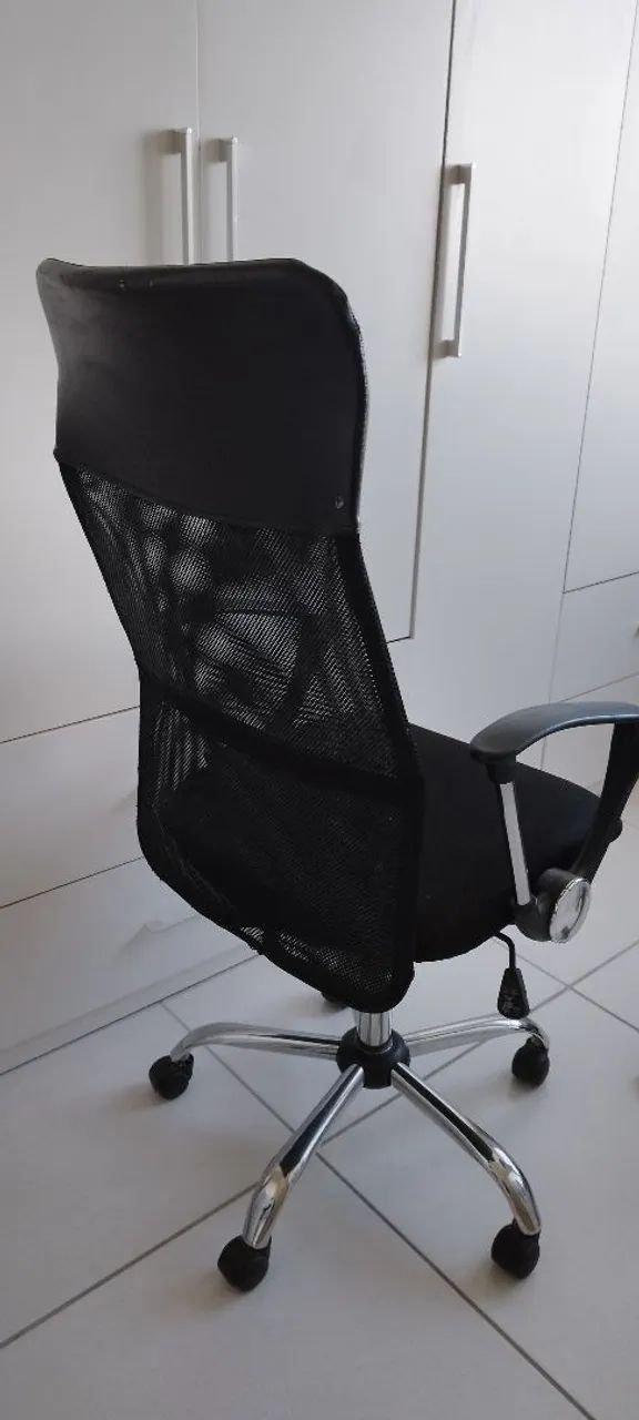 Cadeira de Escritório Giratória com Rodinhas - Foto 2