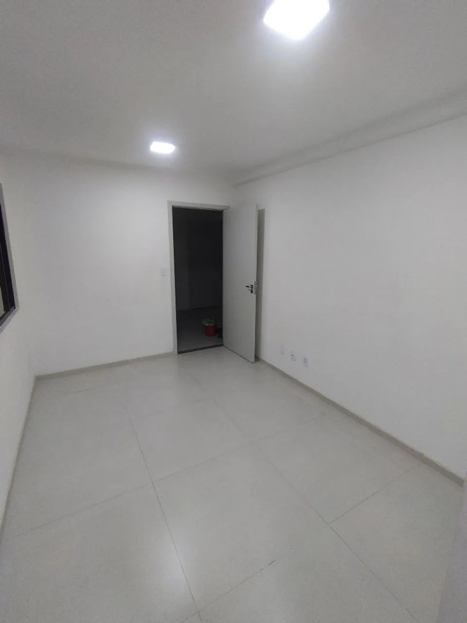 Alugo apartamento no Condomínio Pescara Residencial 