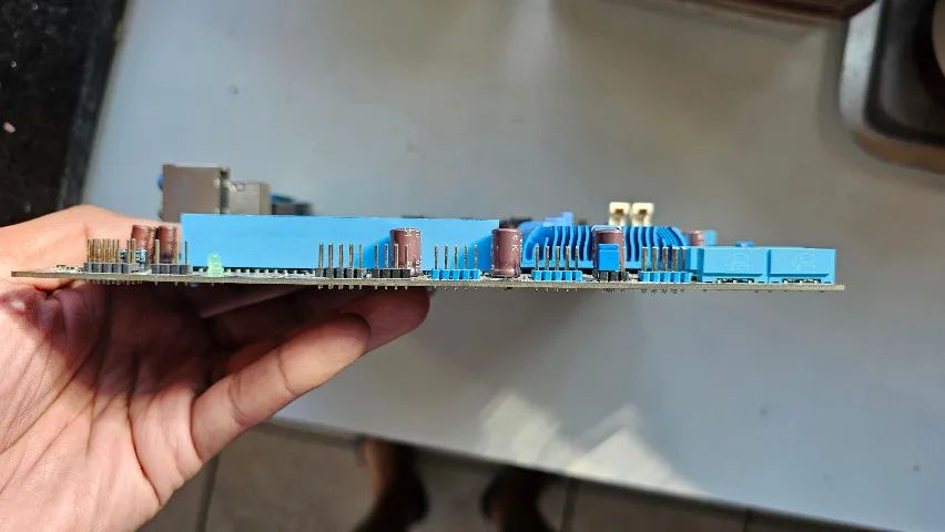 Placa-mãe ASUS M4N68T - Usada - Foto 4