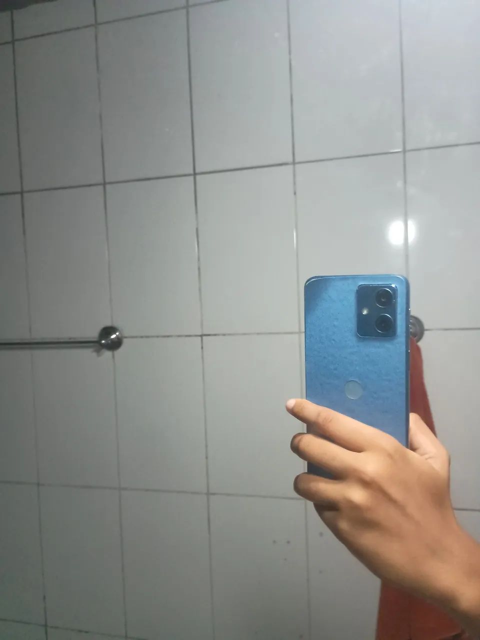 Telefone com carregador e caixa e nota fiscal - Foto 2
