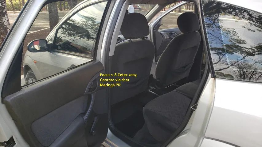 Ford Focus 1.8 16V 5P 2003 - Foto 5