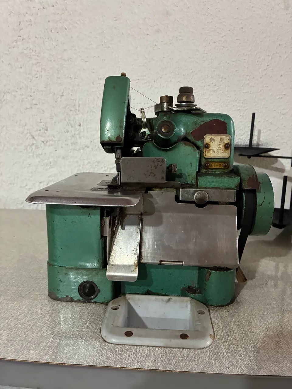 Máquina overloque 