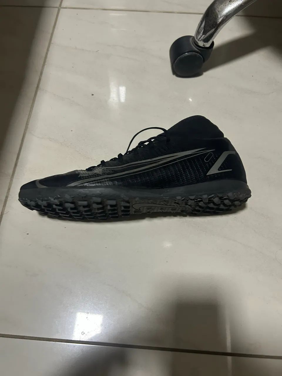 Chuteira mercurial usada - Foto 4