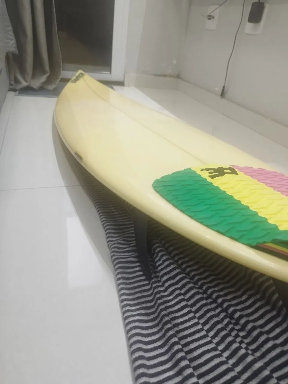 Prancha de surf 5'11 epoxy super leve - Esportes Aquáticos - José