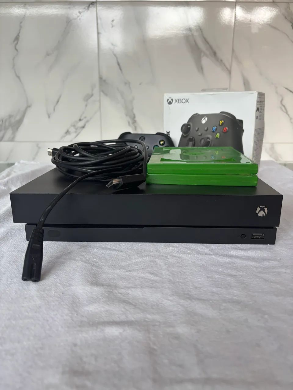 Xbox one X pra vender ainda hoje! Oferta exclusiva. Aceitamos trocas e também ofertas.  - Foto 2