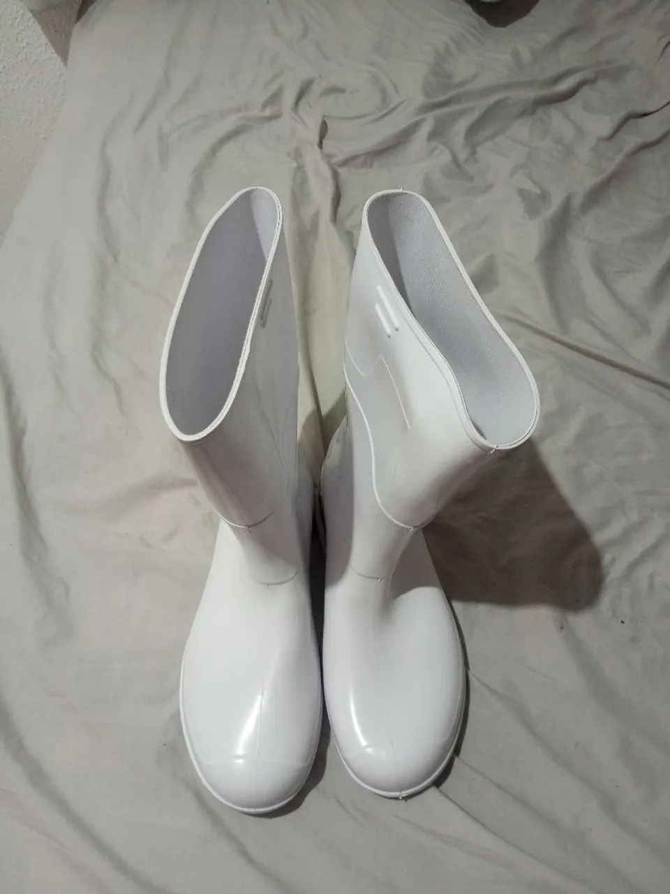 Bota PVC nova - Foto 2