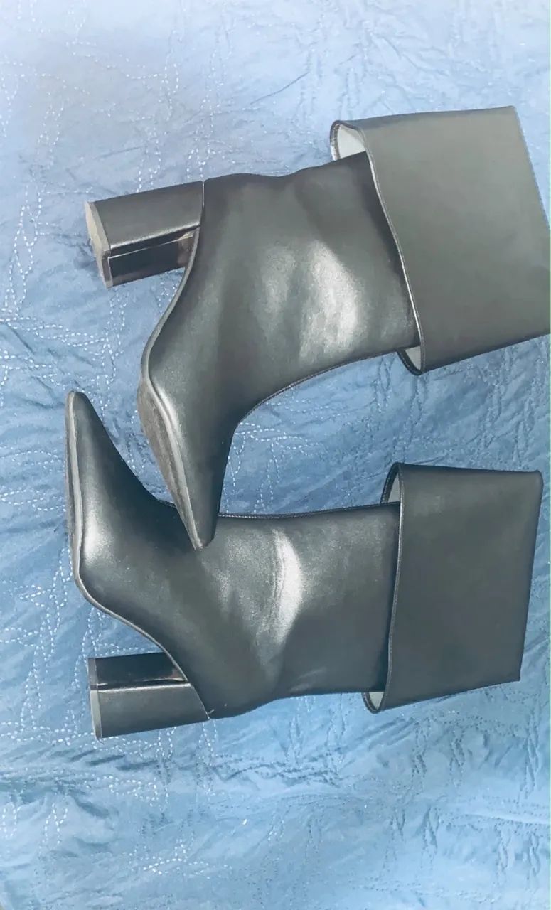 Vendo bota de couro original  - Foto 2