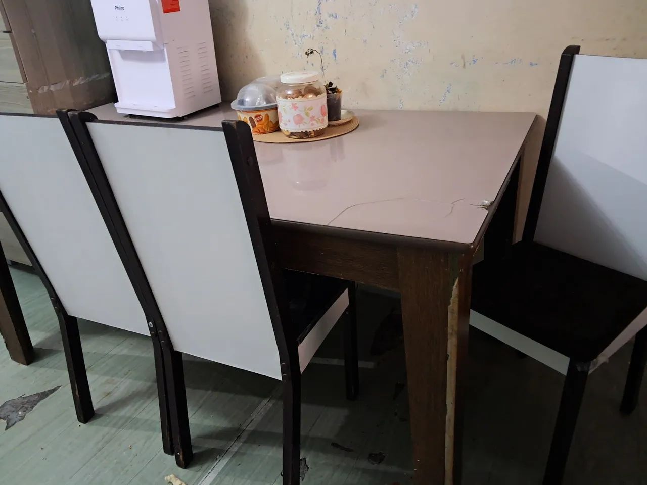 Mesa com cadeiras