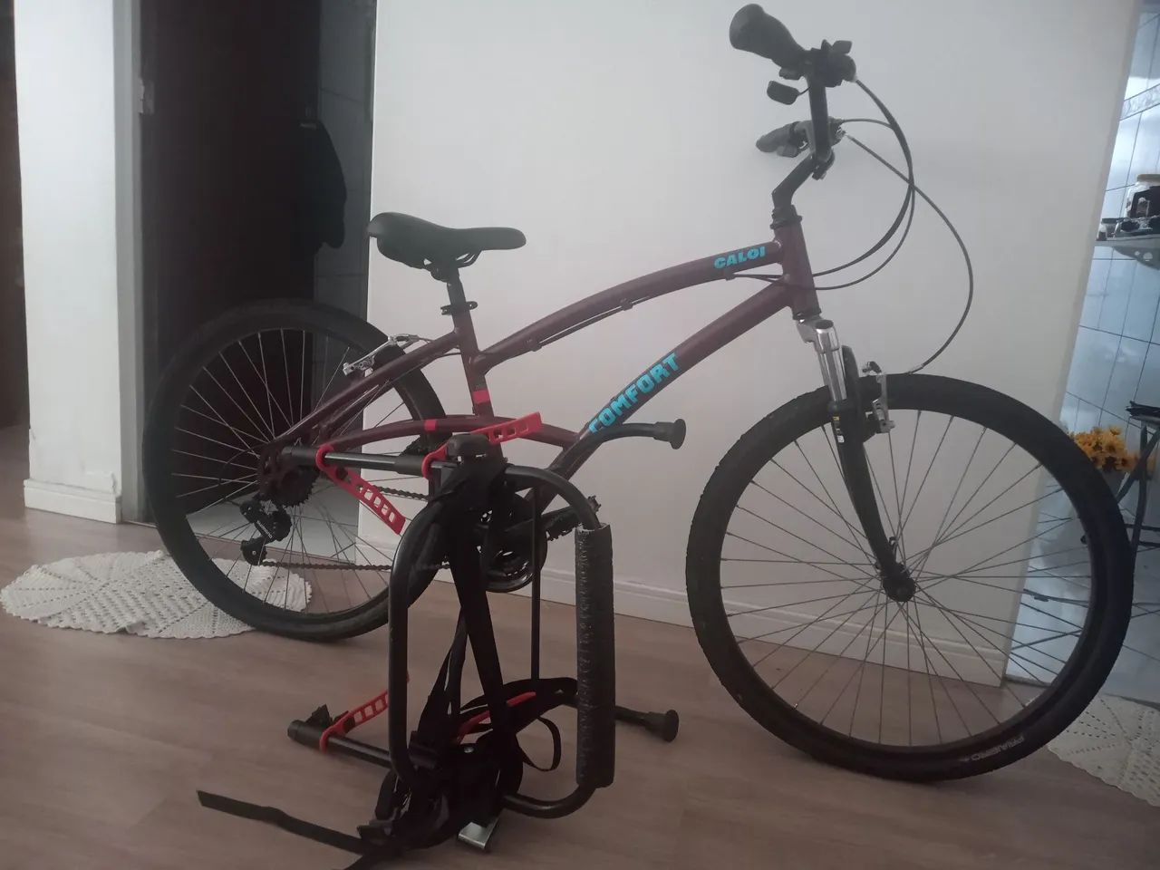 Vendo bicicleta e suporte - Foto 4