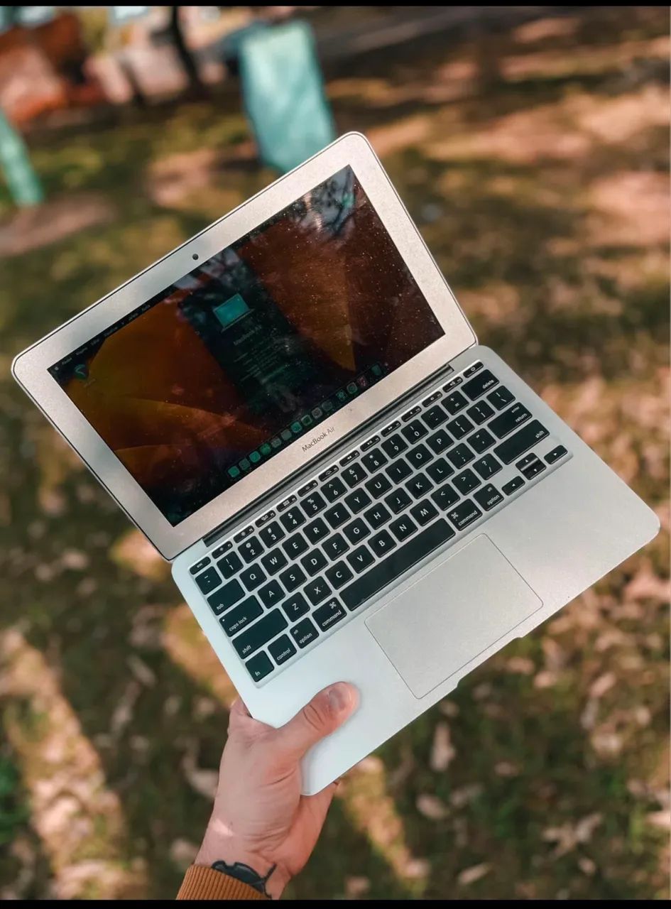 VENDO MACBOOK 2015
