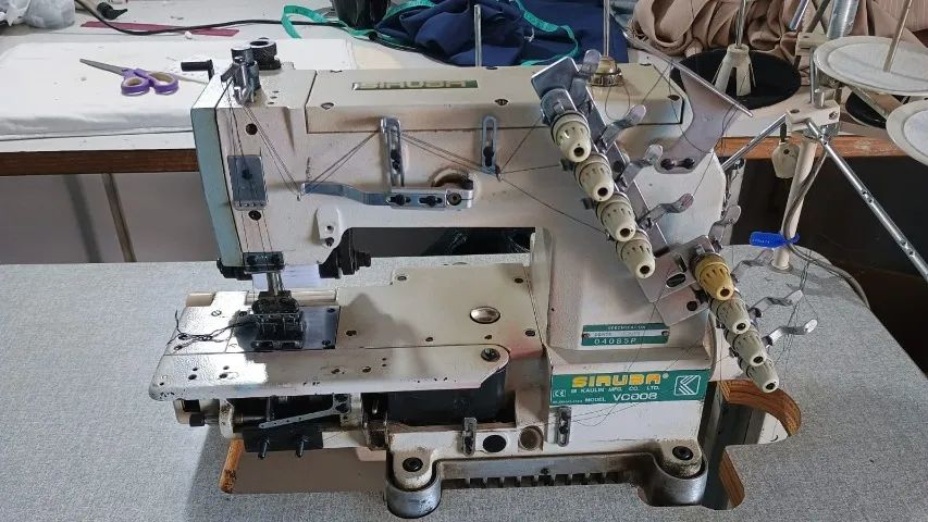 MAQUINA DE COSTURA