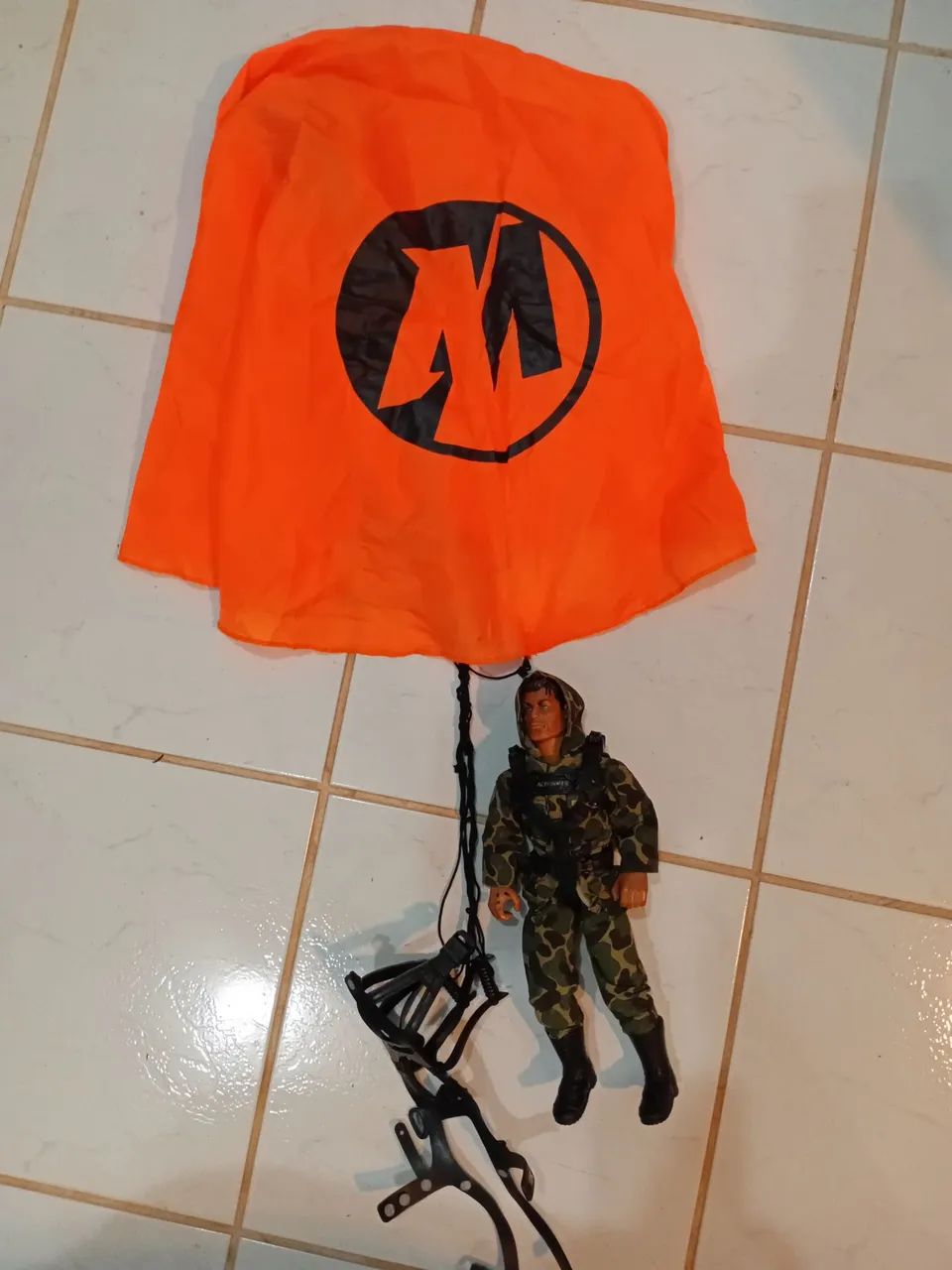 Brinquedo boneco  Paraquedista GIO- raridade  - Foto 3