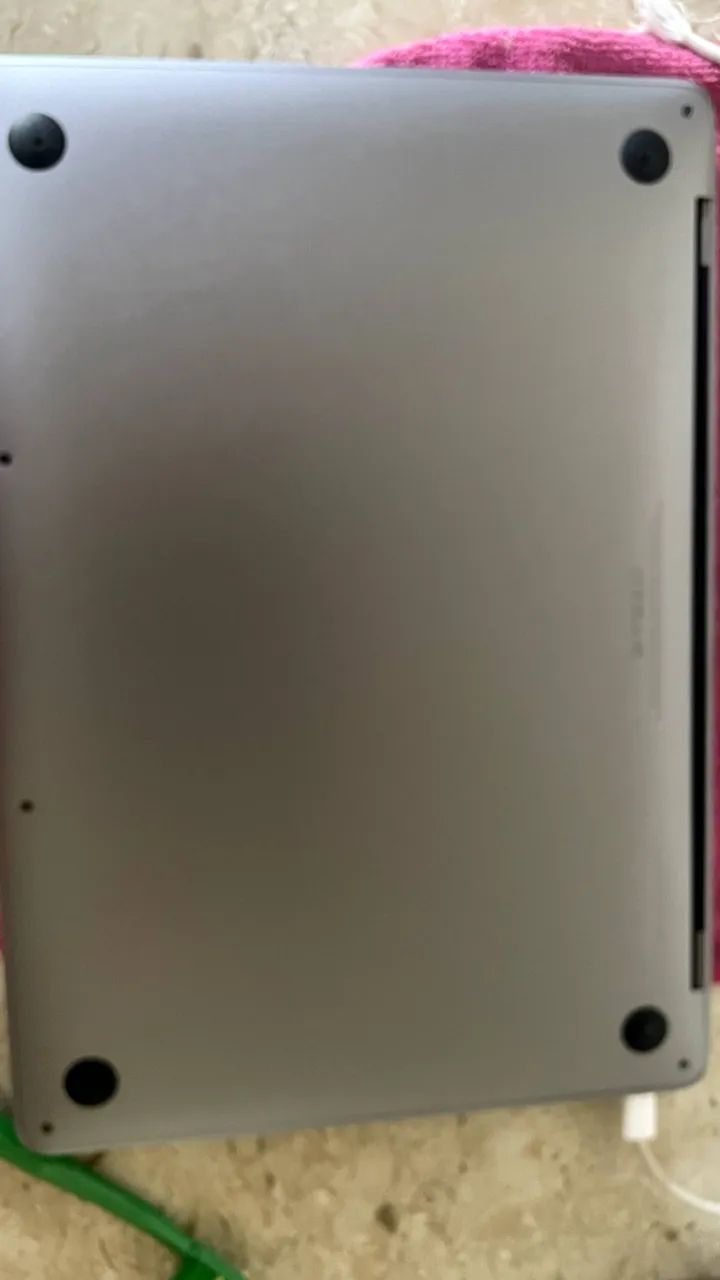 VENDE-SE MACBOOK SEMINOVO - Foto 3