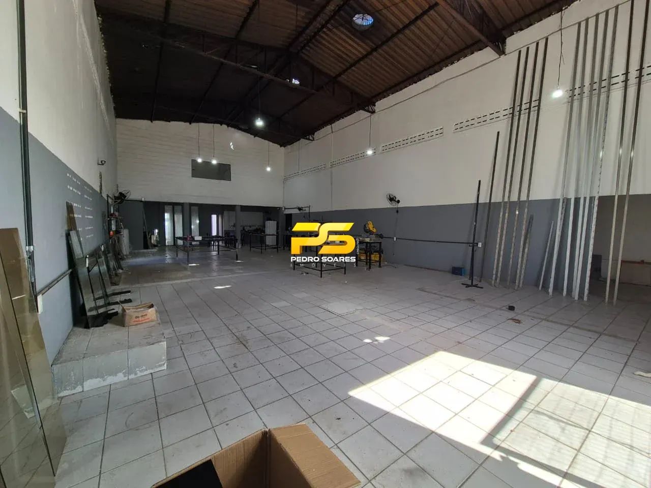 Galpão para Locação com 250m² REF: GA0080