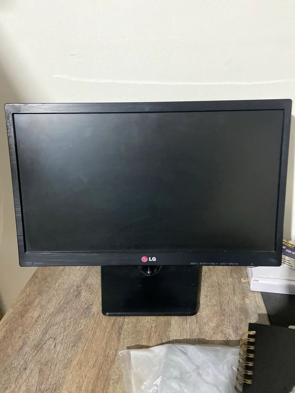 Monitor 18 polegadas, VGA - Foto 2