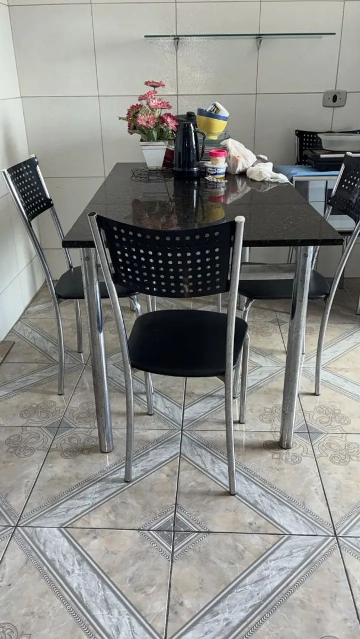 Mesa de jantar de mármore 4 cadeiras 