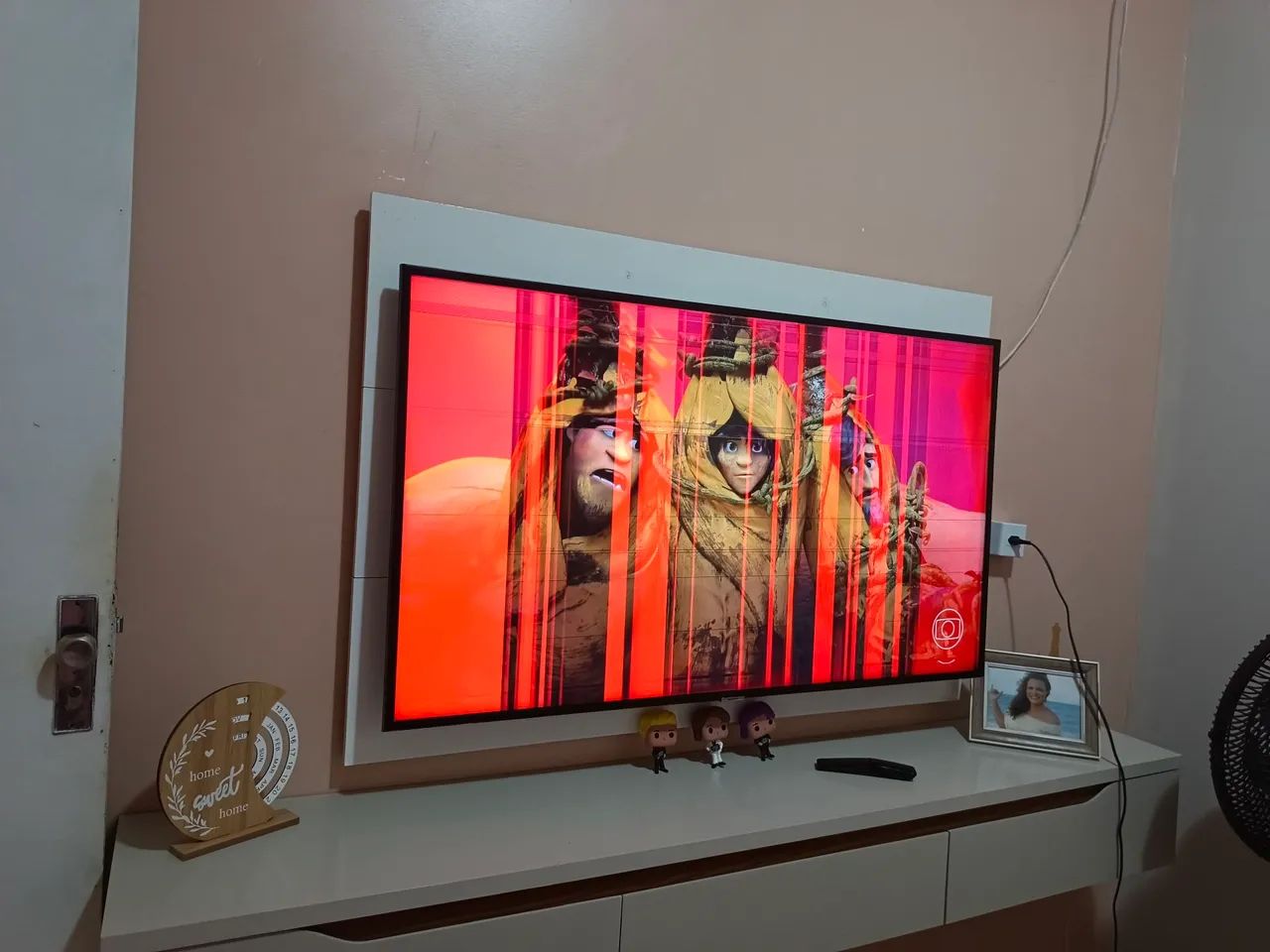 Vendo televisor de 55 polegadas com defeito 