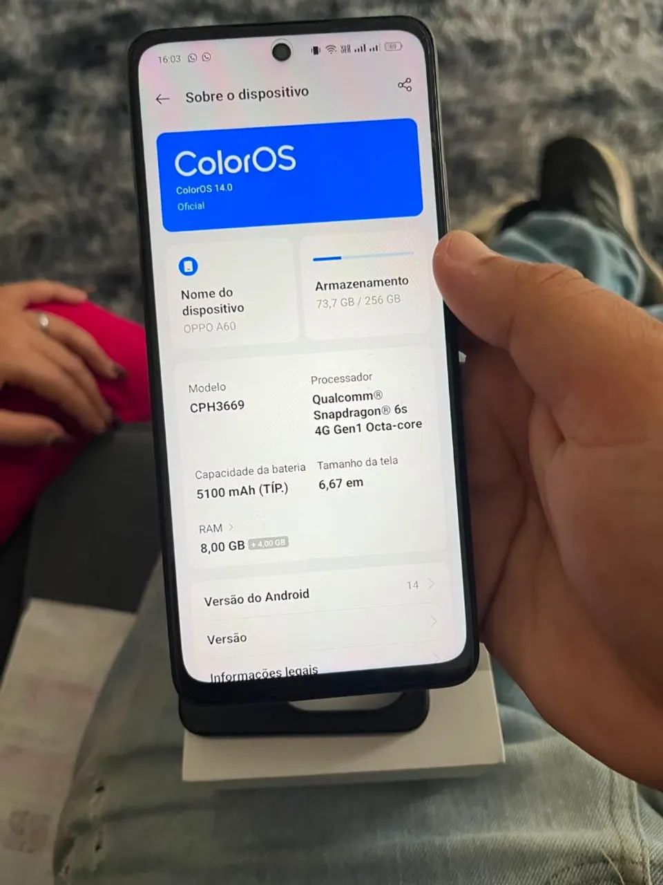 Celular oppo a60 ótimo aparelho estado de zero 