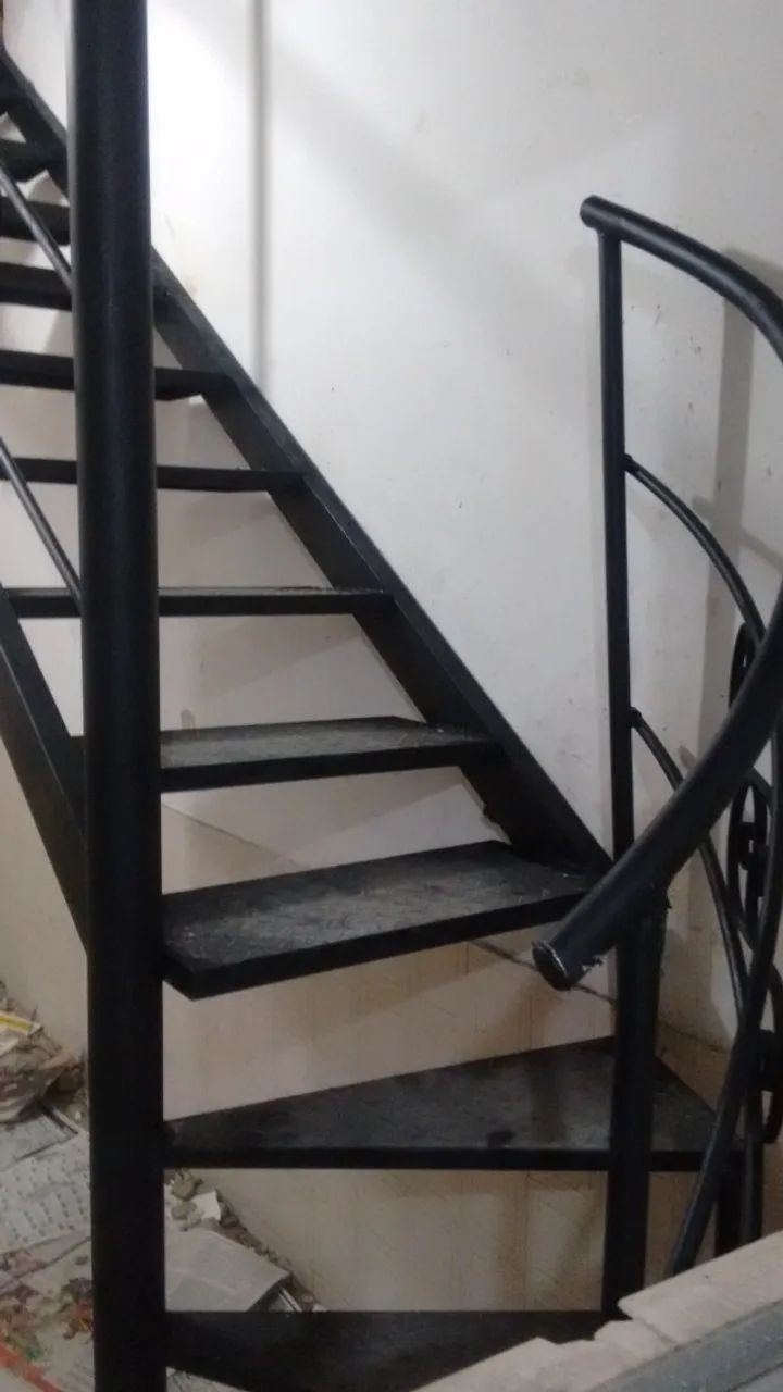 Escada em ferro caracol e reta - Foto 3