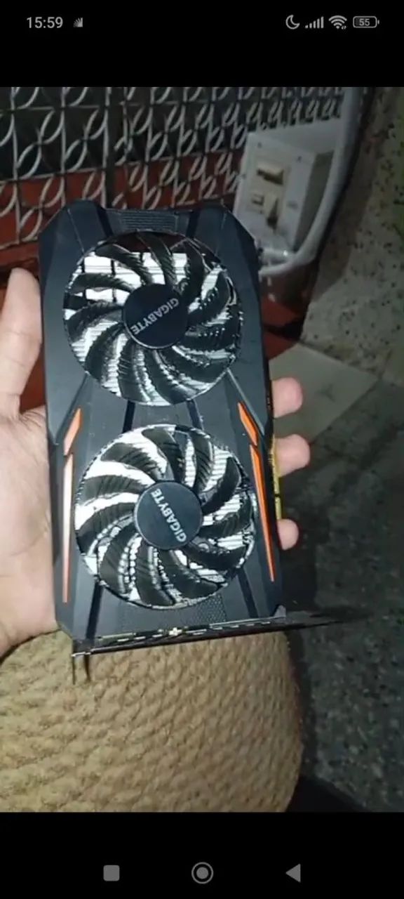 VENDO GTX 1050TI COM DEFEITO