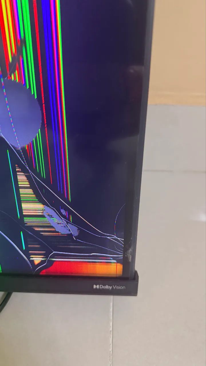 TV HISENSE DEFEITO NA TELA - Foto 2