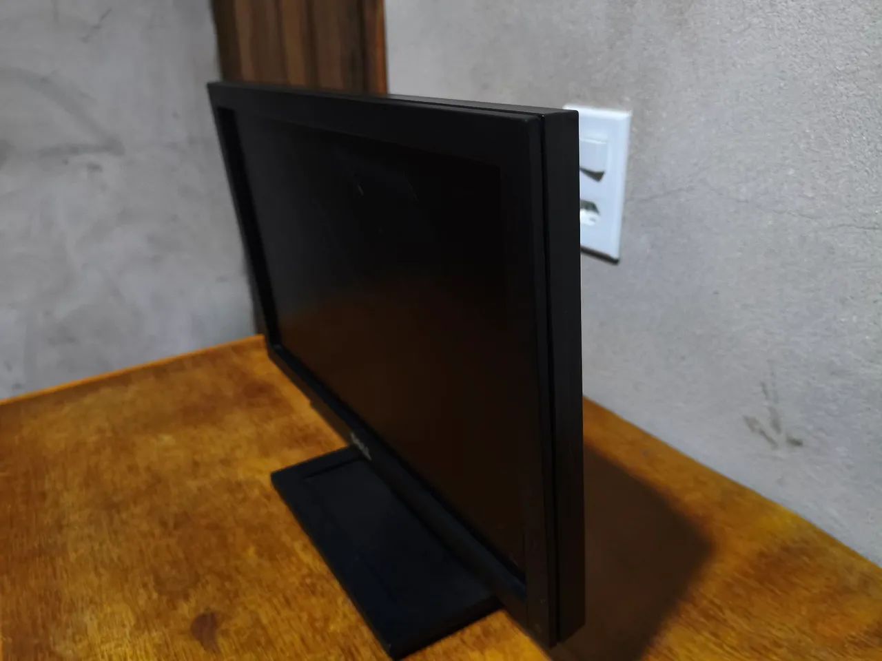 Monitor Dell E1609Wc 15,6" LCD - Funcionando - Foto 3
