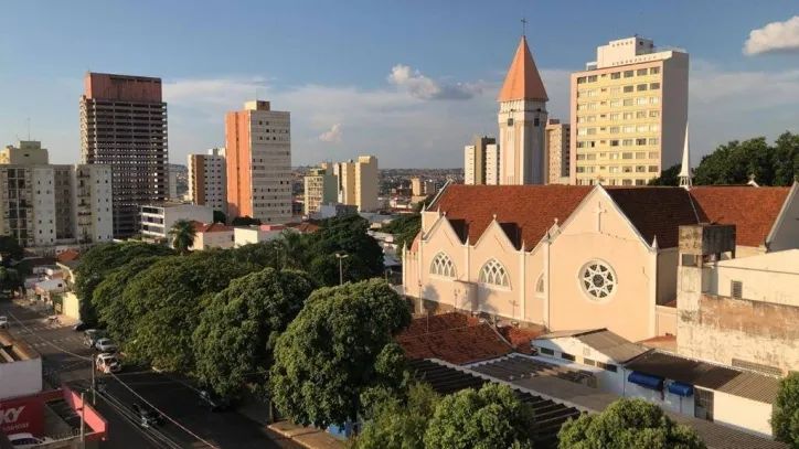 Amplo apartamento com 2 dorm. no centro de Bauru Edificio San Francisco - Foto 4