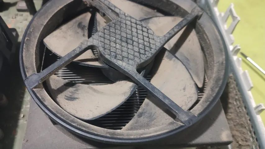 PREVENTIVA E TROCA DA PASTA TÉRMICA XBOX ONE PHAT - Foto 3
