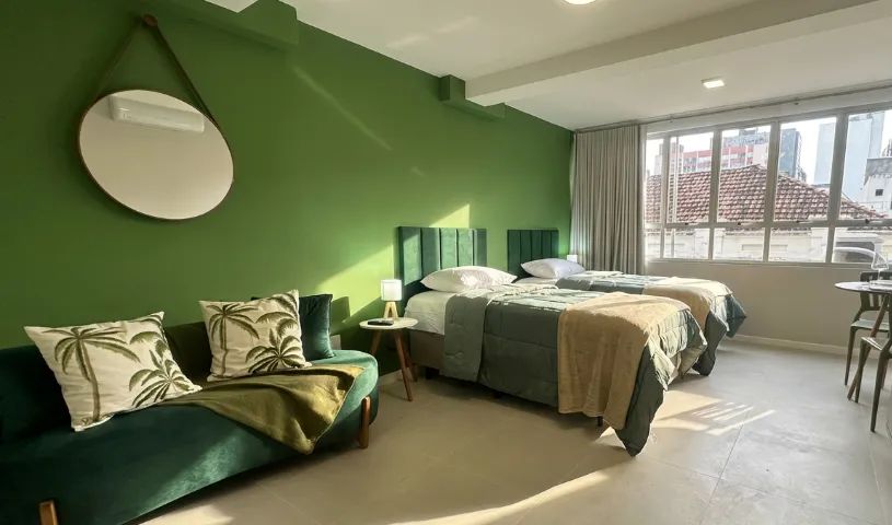 5 Studios mobiliados. Centro, Florianópolis.