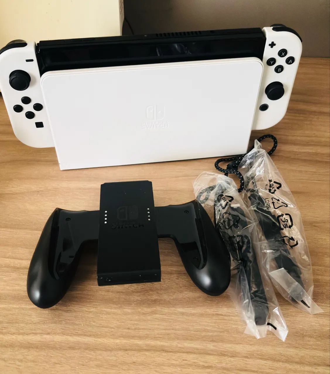 Nintendo Switch OLED Desbloqueado + 128GB | Completo e Pouco Uso - Foto 3