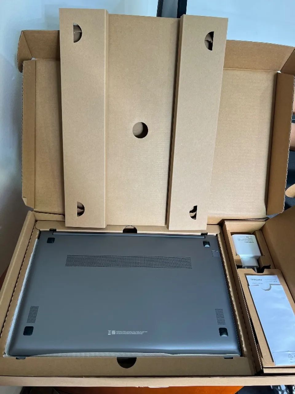 Notebook Galaxy Book 4 MUITO NOVO!! - Foto 4